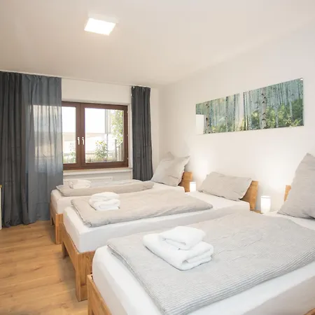 Deluxe For 5 - 2 Bedrooms - Free Private Parking - 5 Min To Slopes - Terrace Appartement Winterberg