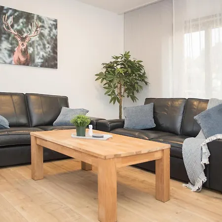 Lejlighed Deluxe For 5 - 2 Bedrooms - Free Private Parking - 5 Min To Slopes - Terrace *