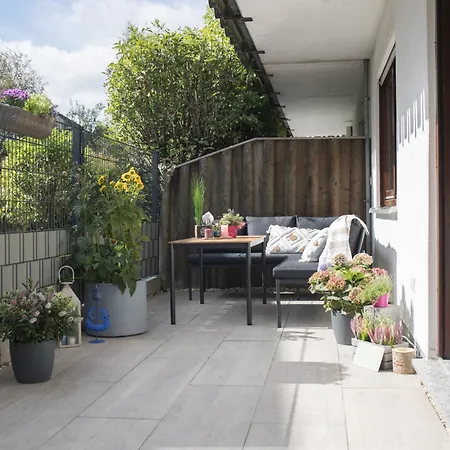 Deluxe For 5 - 2 Bedrooms - Free Private Parking - 5 Min To Slopes - Terrace Winterberg