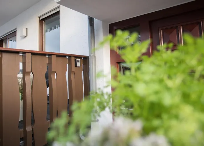 Deluxe For 5 - 2 Bedrooms - Free Private Parking - 5 Min To Slopes - Terrace Lägenhet