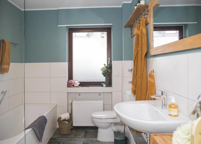 Lägenhet Deluxe For 5 - 2 Bedrooms - Free Private Parking - 5 Min To Slopes - Terrace Winterberg